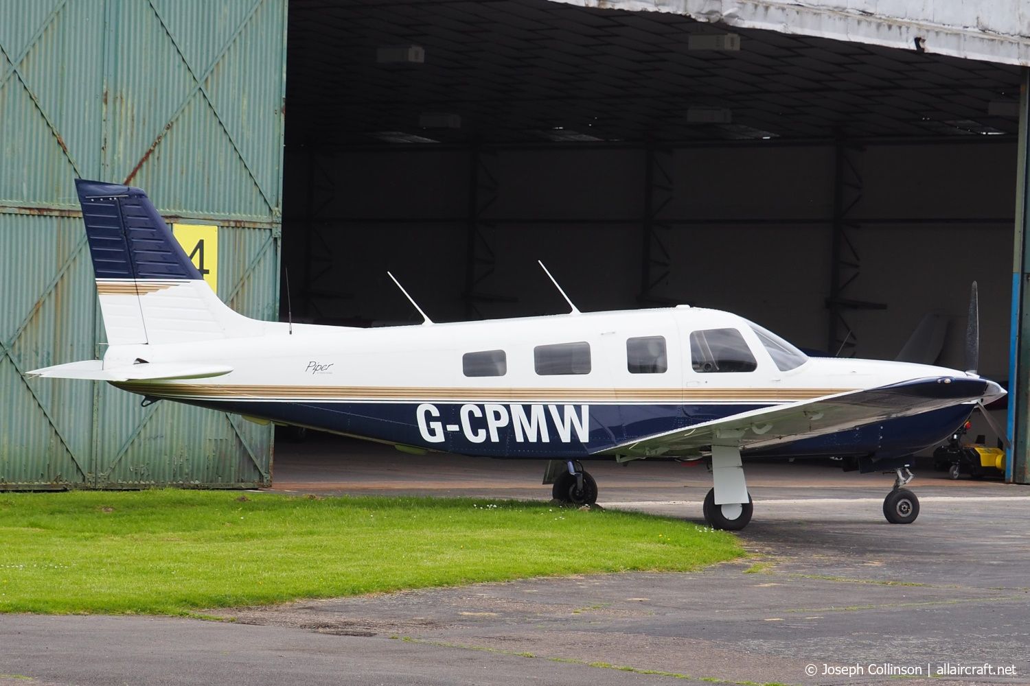G-CPMW · Piper PA-32R-301 Saratoga II HP · (EGBO)