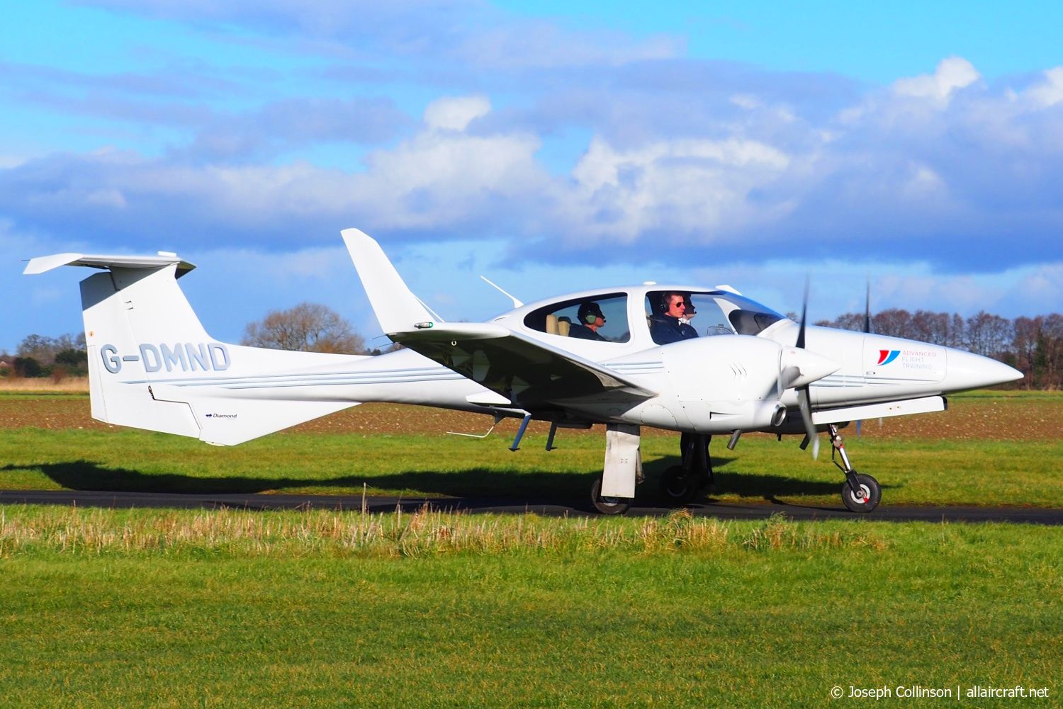 G-DMND · Diamond DA-42 Twin Star · (EGCV)