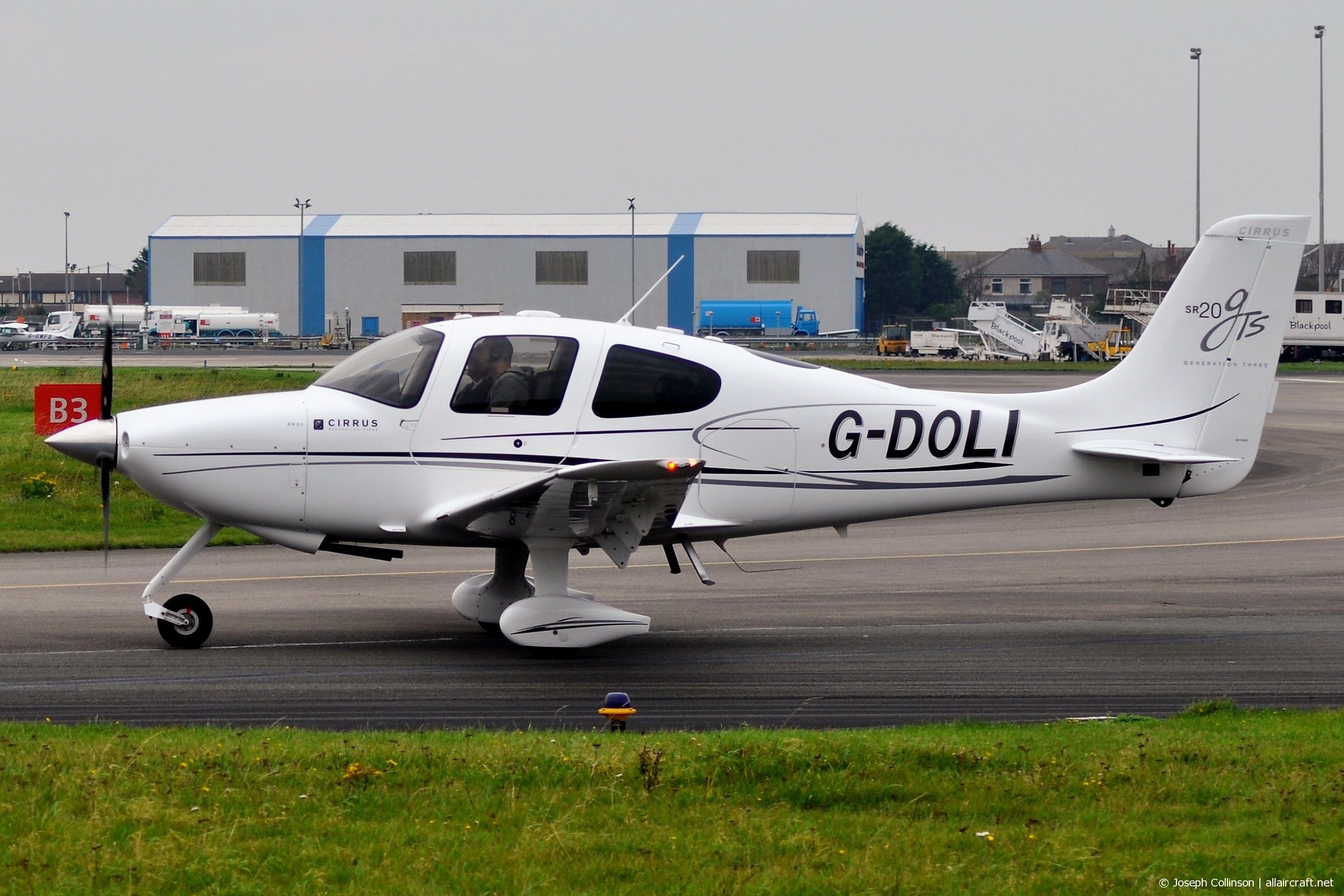 G-DOLI · Cirrus SR20 G3 GTS · (BLK / EGNH)