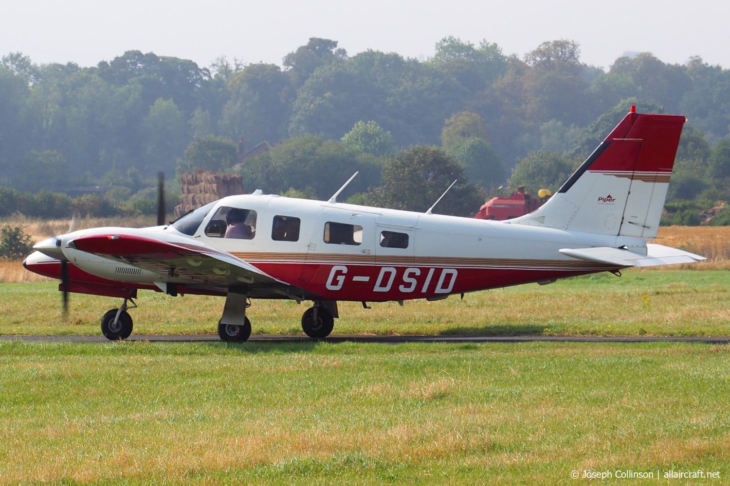 G-DSID · Piper PA-34-220T Seneca IV · (EMA / EGNX)