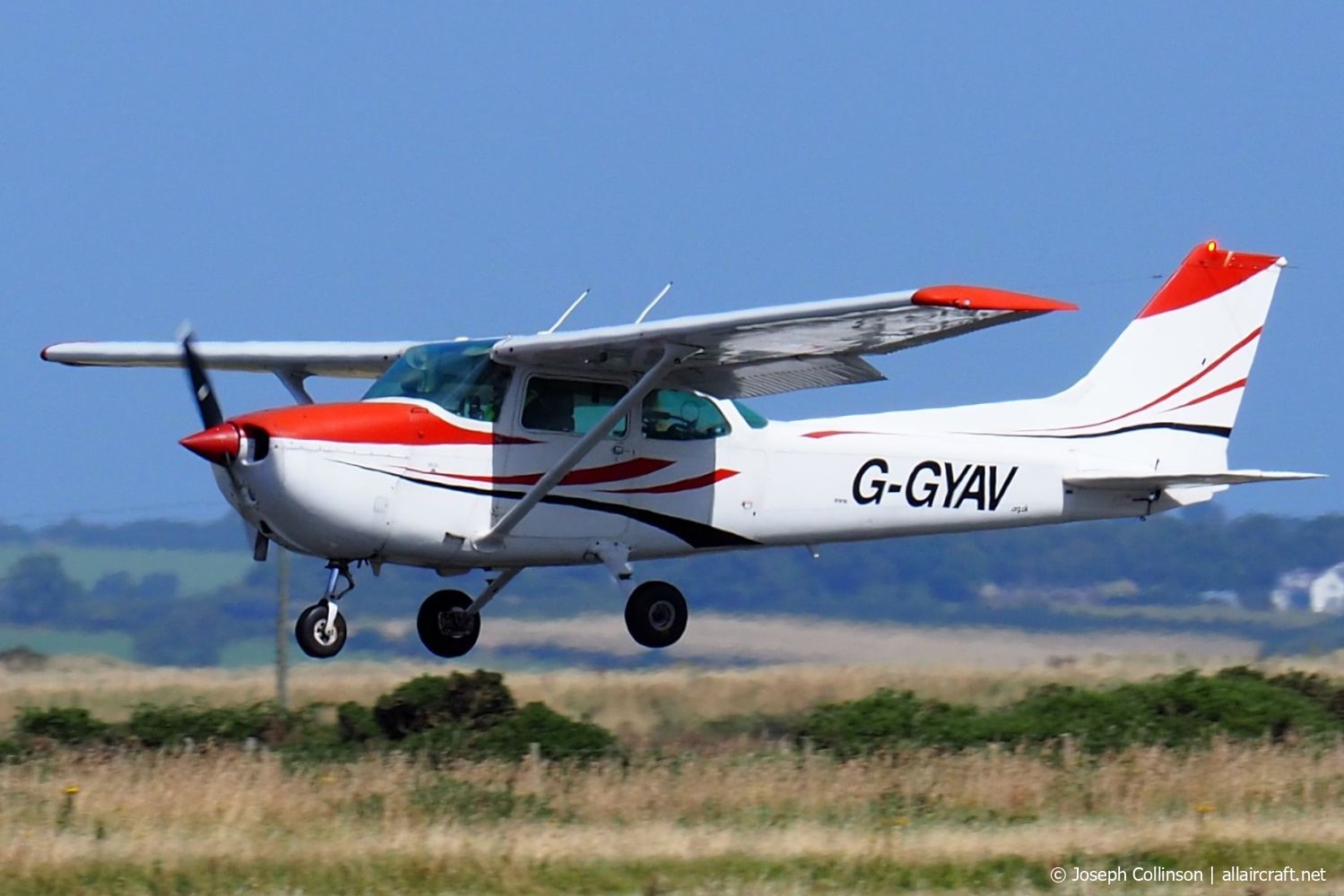G-GYAV · Cessna 172N · (EGCK)