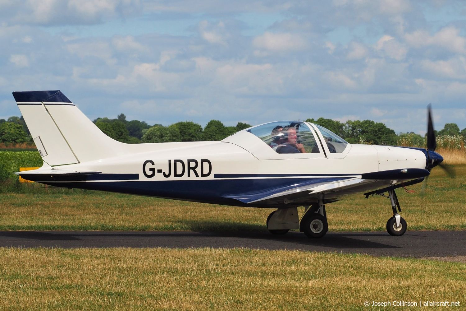 G-JDRD · Alpi Aviation Pioneer 300 Hawk · (EGCV)