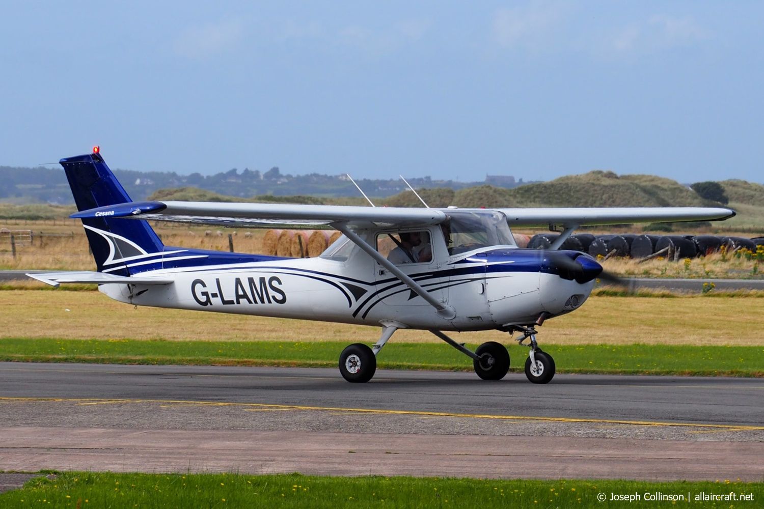 G-LAMS · Reims-Cessna F152 · (EGCK)