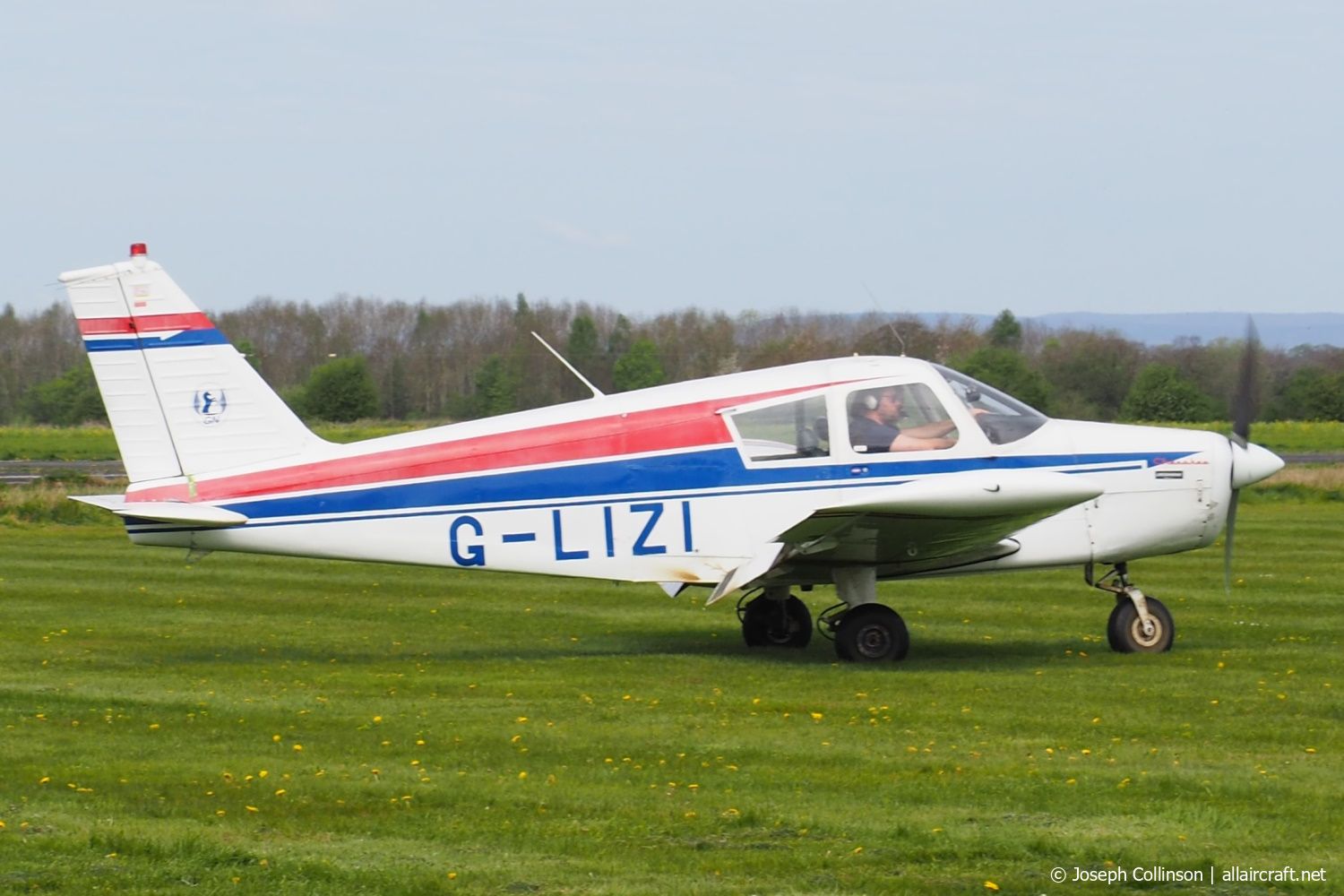 G-LIZI · Piper PA-28-160 Cherokee · (EGCV)