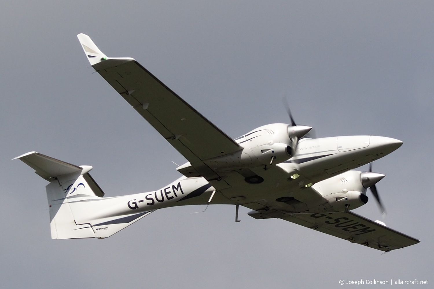 G-SUEM · Diamond DA-42 Twin Star · (GLO / EGBJ)