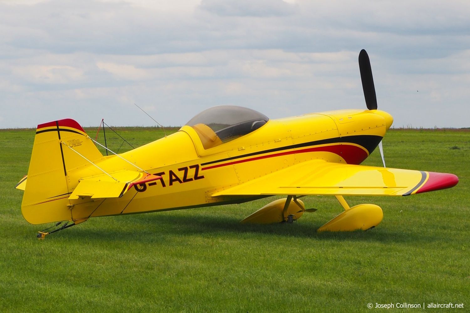 G-TAZZ · Rihn DR-107 One Design · (EGHA)