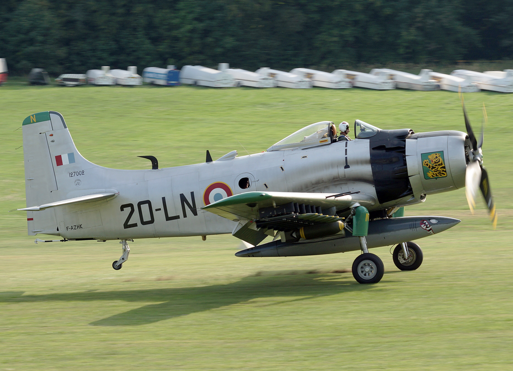 F-AZHK · Douglas AD-4N Skyraider · (EDST)