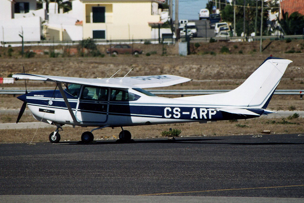 CS-ARP · Cessna R182 Skylane RG · (LPCS)