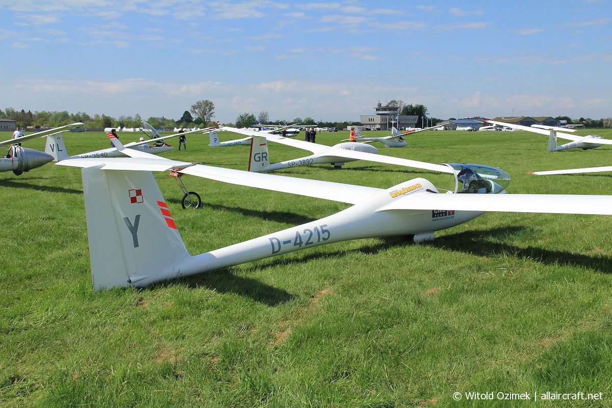 D-4215 · Grob G.102 Astir CS · (EPST)