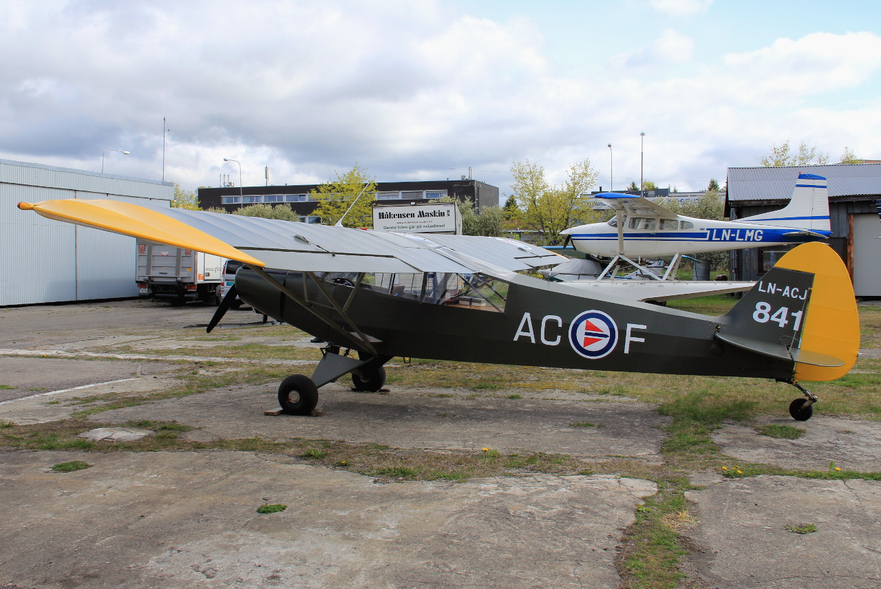 LN-ACJ (18-3241) 1953 Piper L-18C Super Cub
