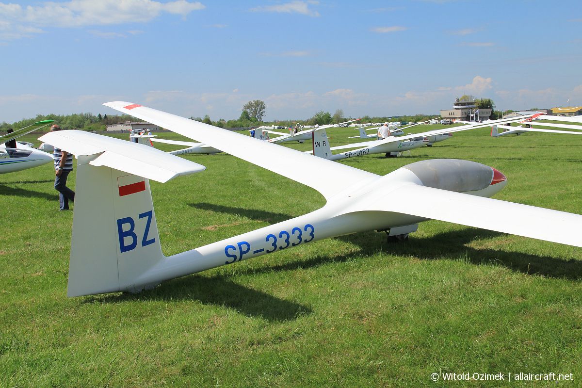 SP-3333 · SZD 48-3M Brawo · (EPST)