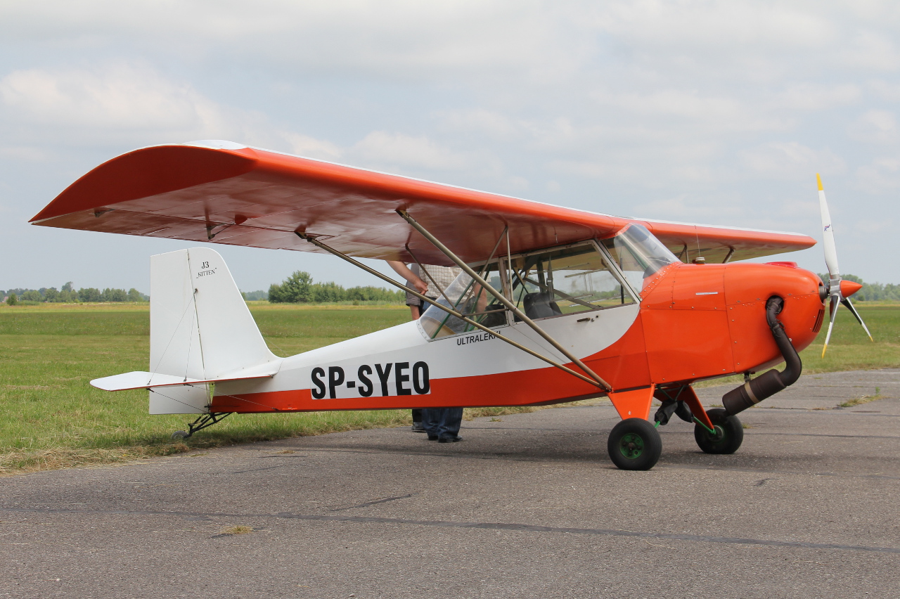SP-SYEO · J-3 Kitten · (EPST)