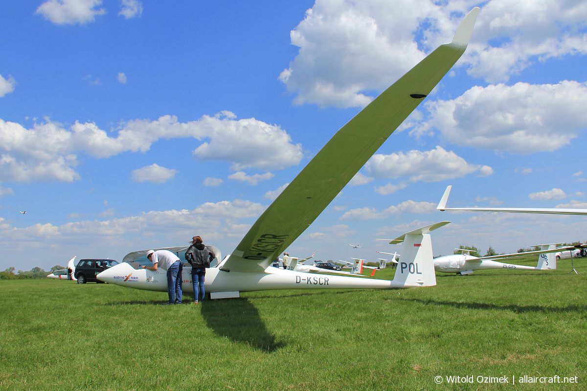 D-KSCR · Schempp-Hirth Duo Discus XLT · (EPST)