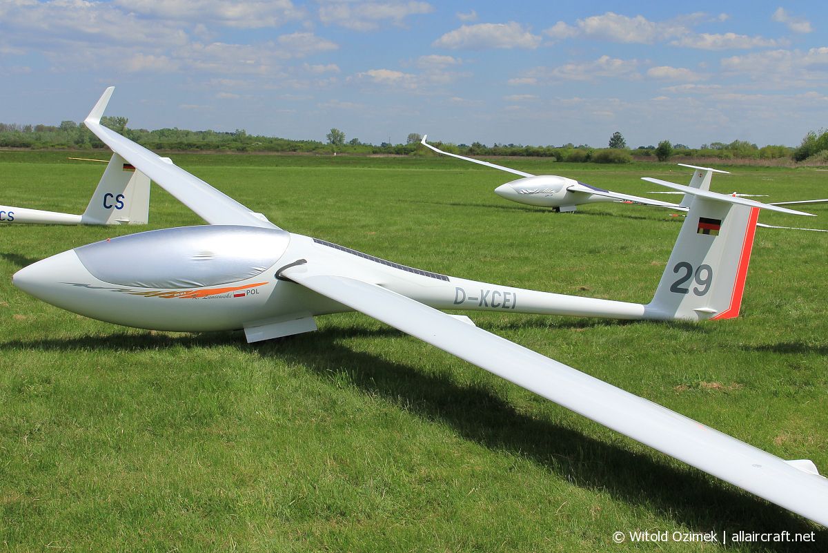 D-KCEI · Schleicher ASG-29E · (EPST)