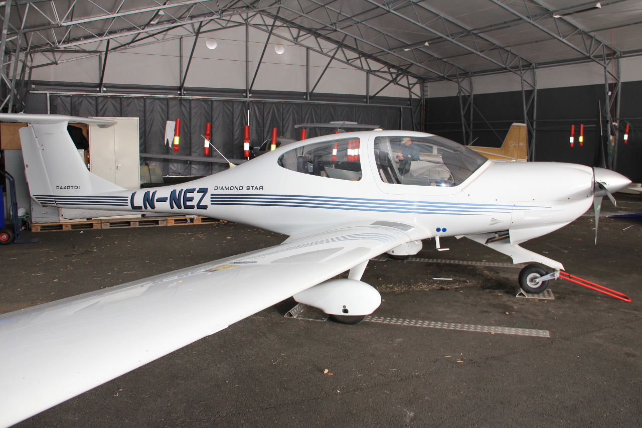 LN-NEZ · Diamond DA-40D Diamond Star TDI · (ENKJ)