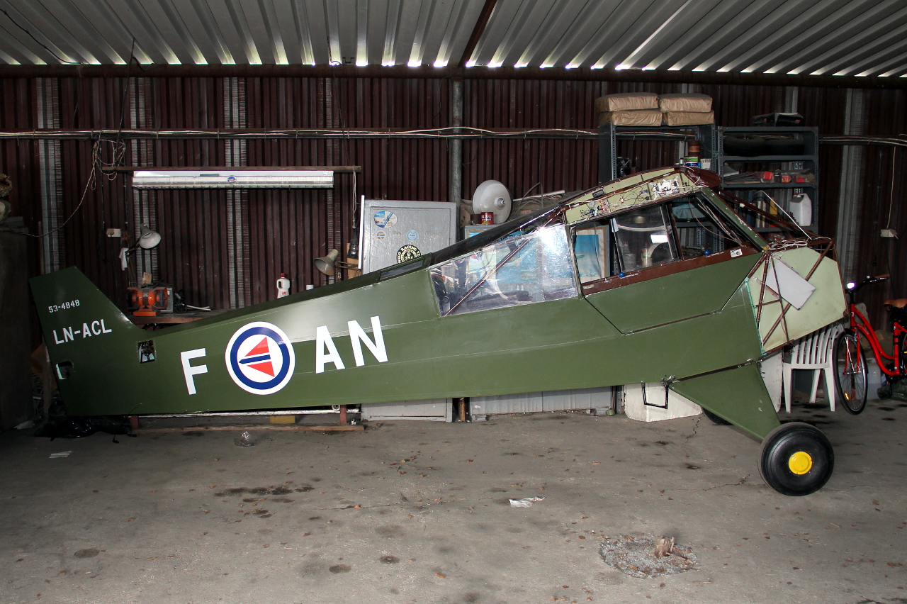LN-ACL · Piper L-18C Super Cub · (ENKJ)