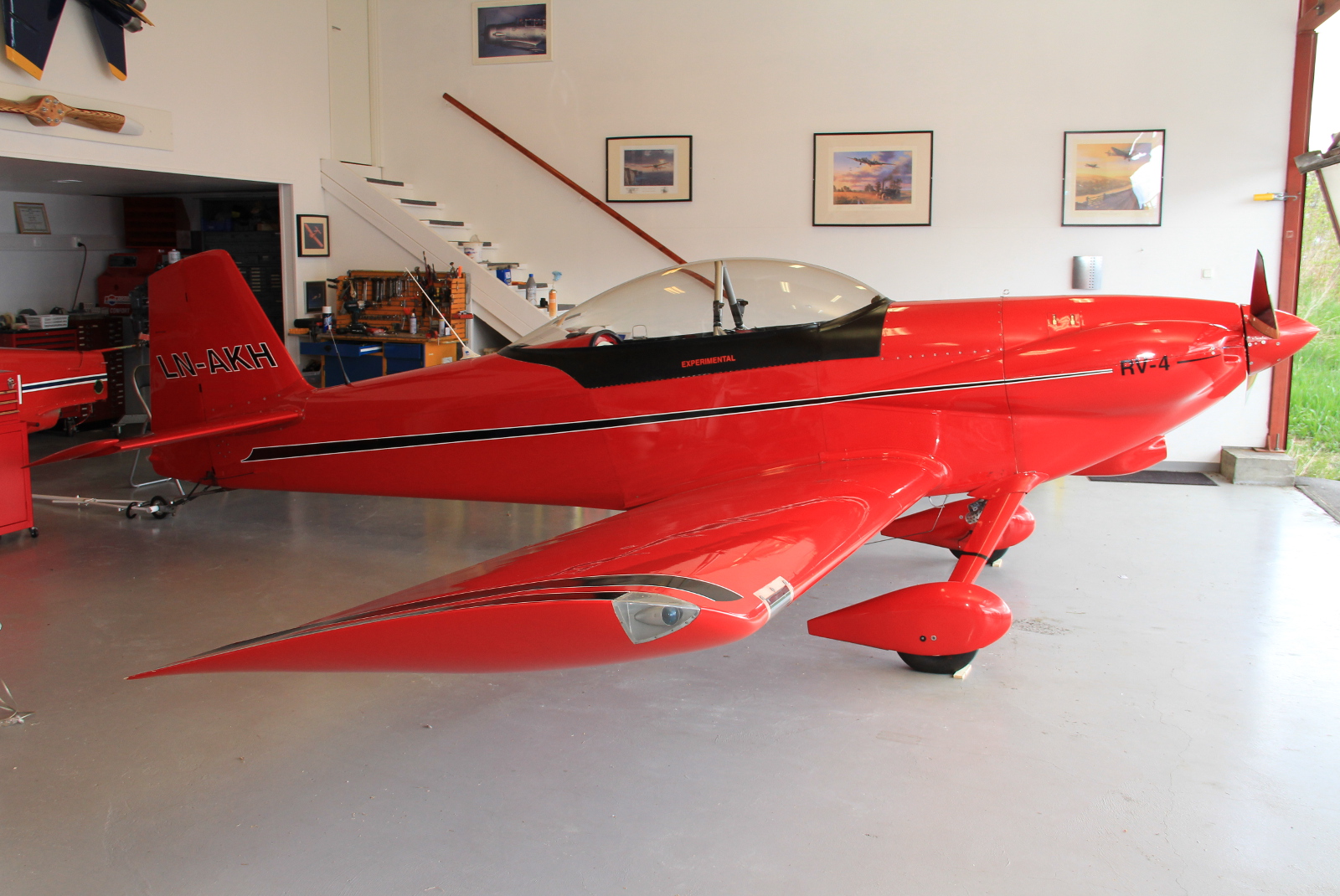 LN-AKH · Vans RV-4 · (ENKJ)