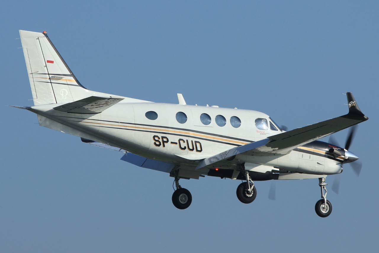 SP-CUD · Hawker Beechcraft C90GTi · (WAW / EPWA)