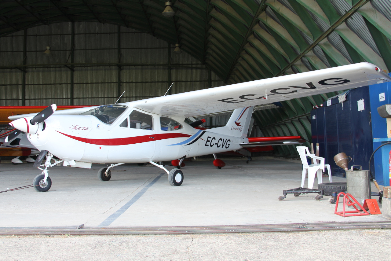 EC-CVG · Cessna 177RG Cardinal · (EPNL)