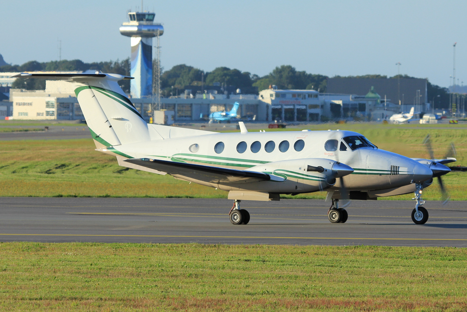 LN-ANP · Beechcraft B200 King Air · (SVG / ENZV)