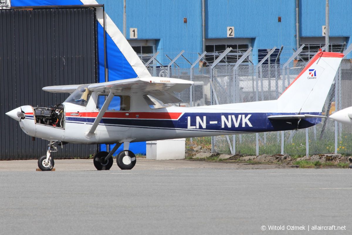 LN-NVK (152-81089) Cessna 152