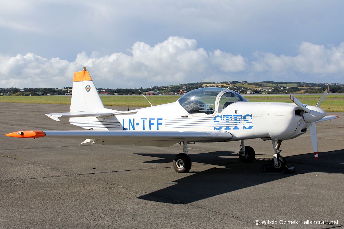 LN-TFF (2051) 1987 Slingsby T67M-200 Firefly