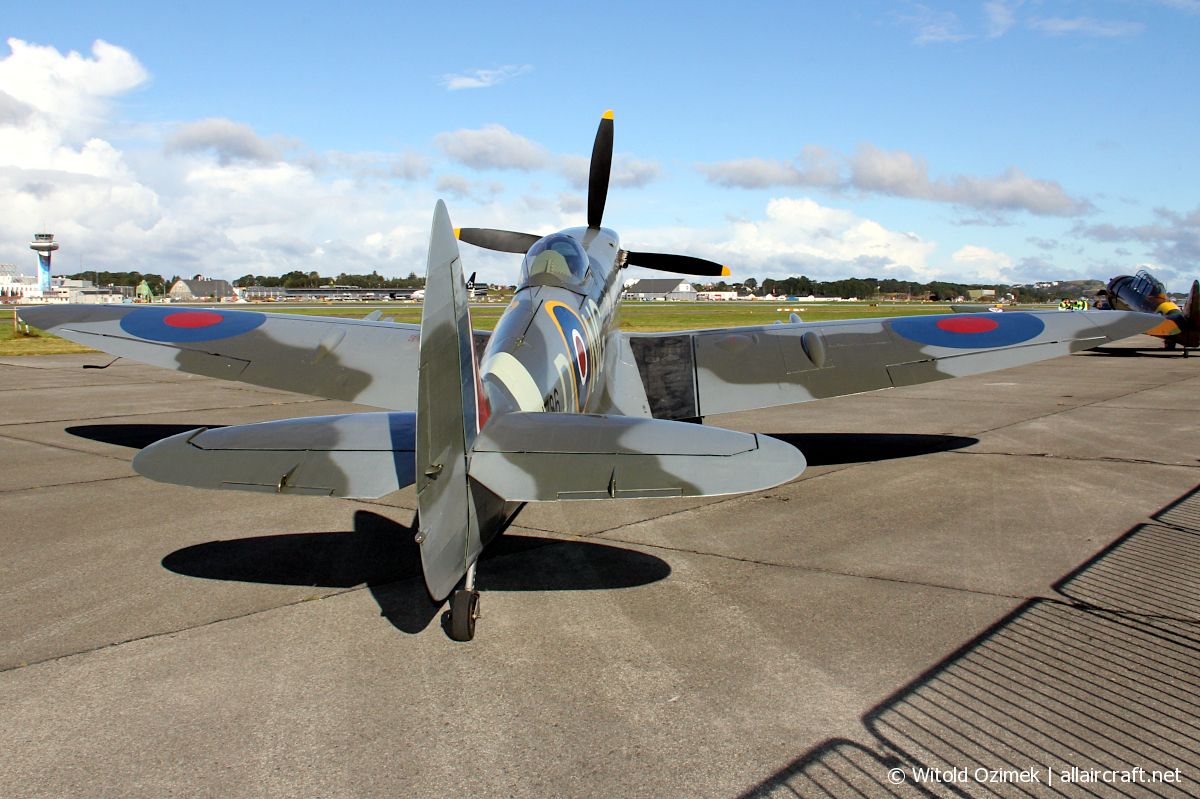 SE-BIR (CBAF.IX.4644) Supermarine 361 Spitfire LF16E