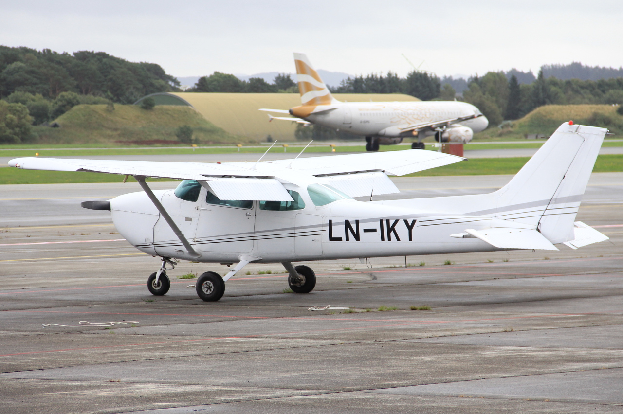 LN-IKY · Cessna 172P · (SVG / ENZV)