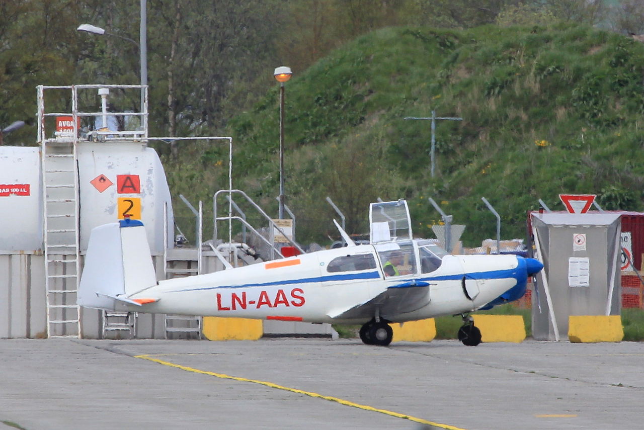 LN-AAS (91-128) 1947 Saab 91A Safir