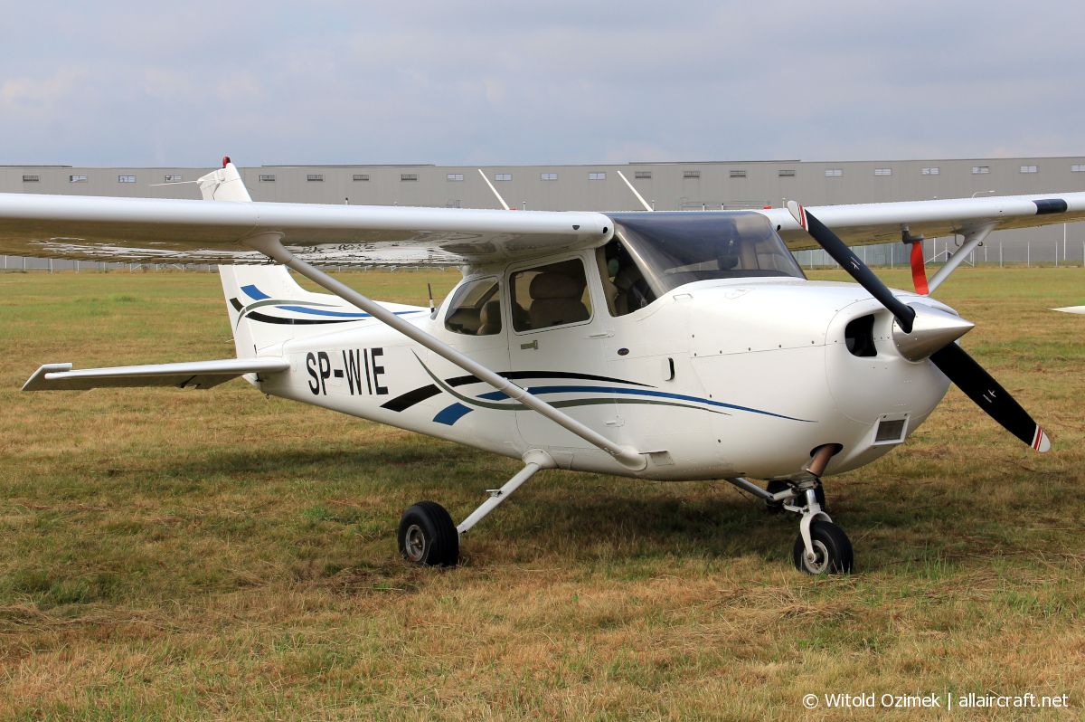SP-WIE · Cessna 172S Skyhawk SP · (EPML)