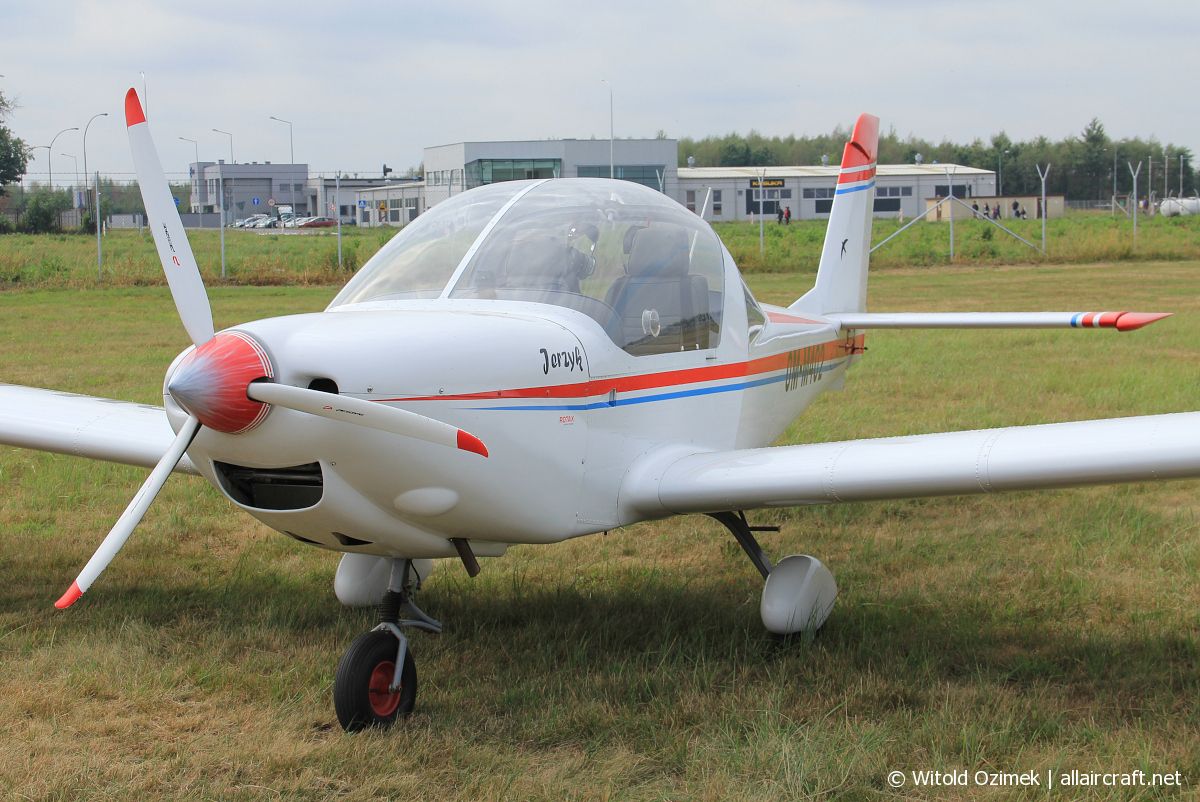 OM-M402 · KB-2 Jerzyk · (EPML)