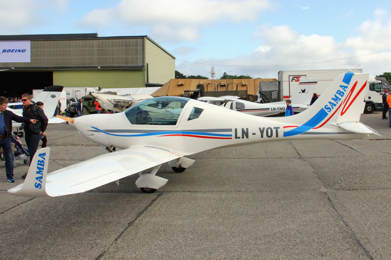 LN-YOT · Urban Air Samba XXL · (SVG / ENZV)