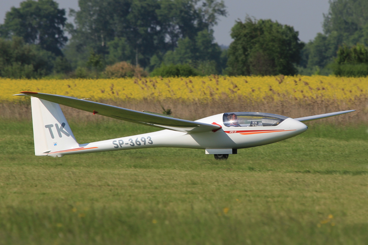 SP-3693 PZL-Bielsko SZD-55-1