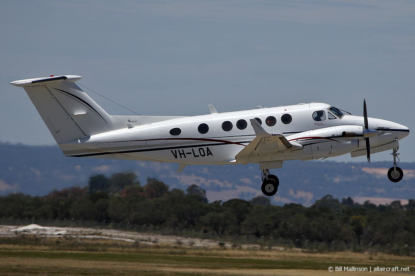 VH-LOA · Beechcraft B200 Super King Air · (JAD / YPJT)