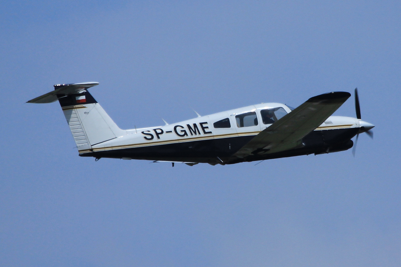 SP-GME · Piper PA-28RT-201T · (RZE / EPRZ)