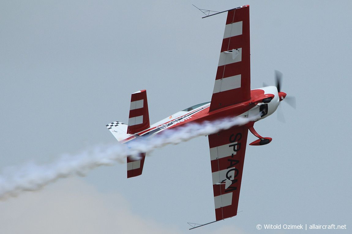 SP-ACM · Extra EA-300L · (EPKC)
