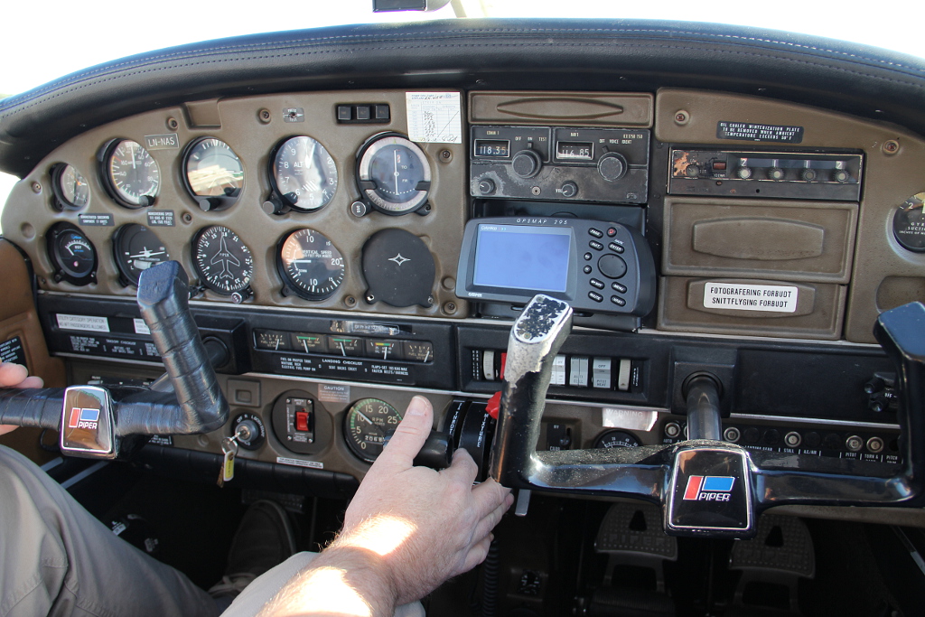 LN-NAS · Piper PA-28-161 Cherokee Warrior II · (SVG / ENZV)