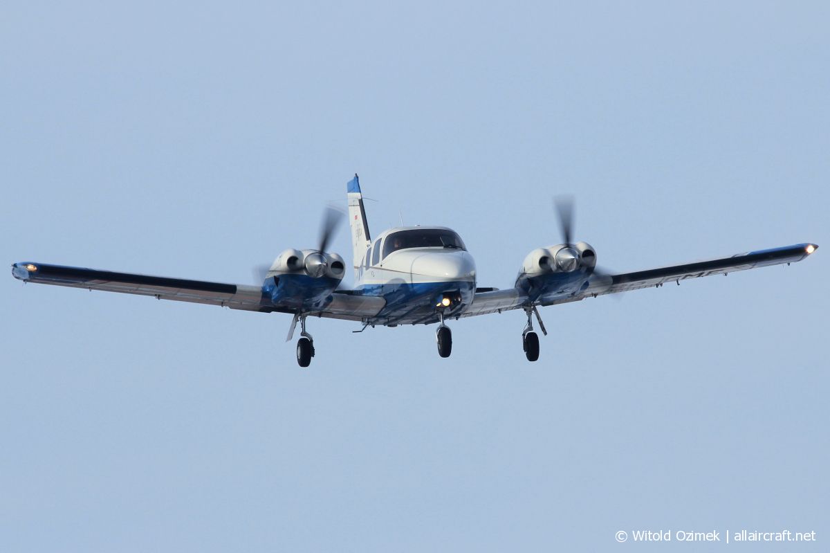 SP-GMF · Piper PA-34-220T Seneca V · (EPML)