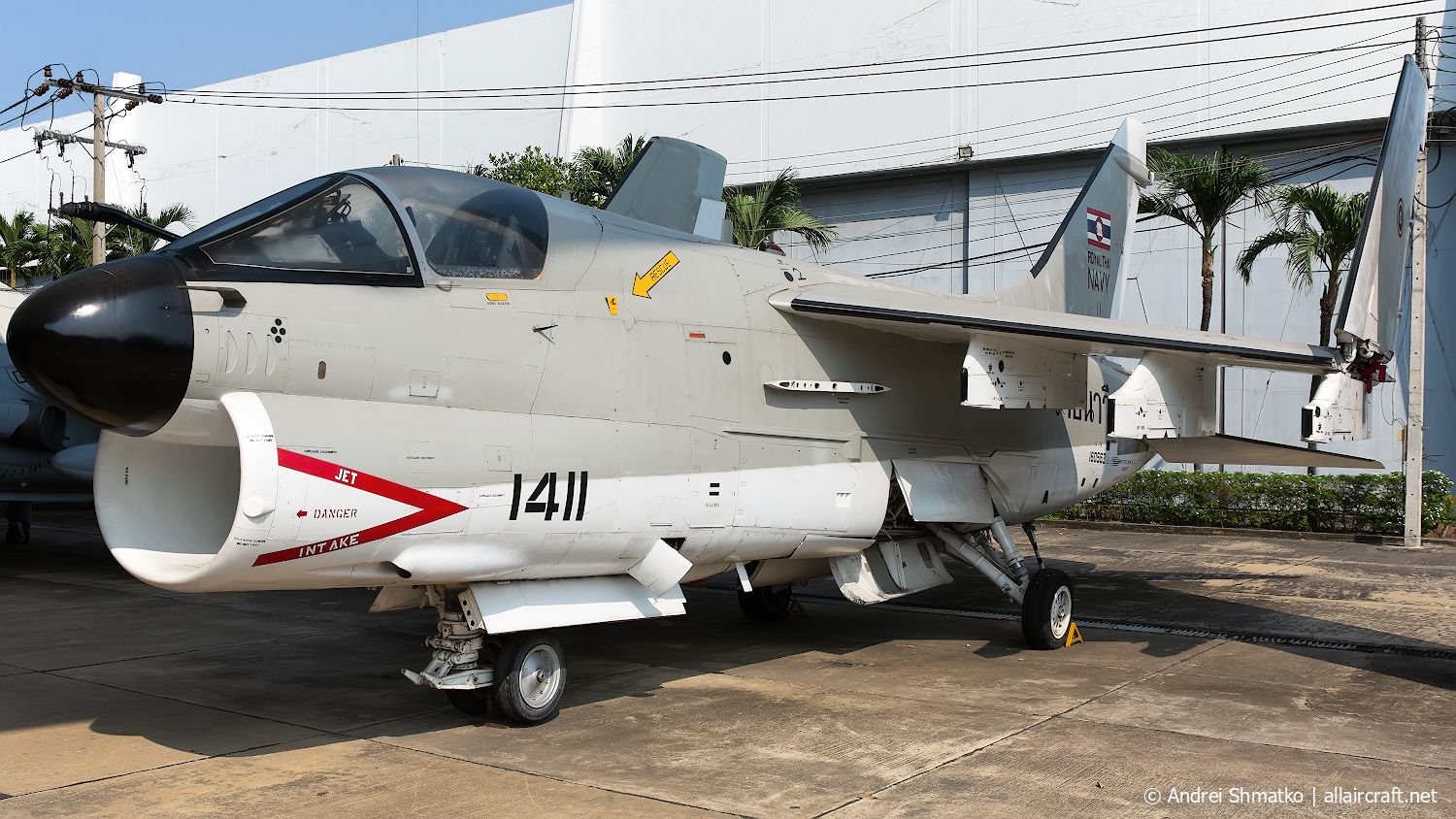 1411 · Vought A-7P Corsair II · (DMK / VTBD)