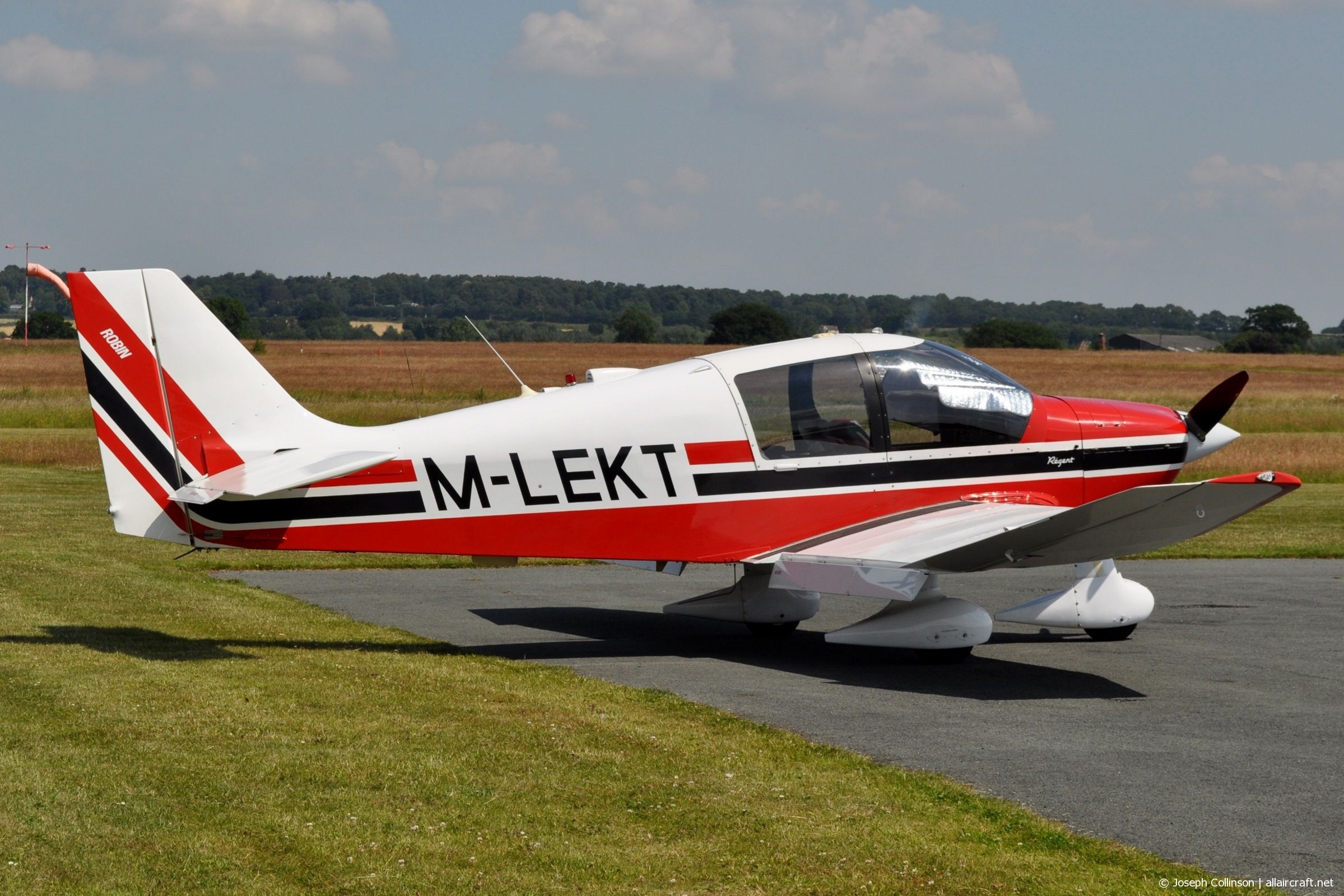 M-LEKT · Robin DR400-180 Régent · (EGBO)