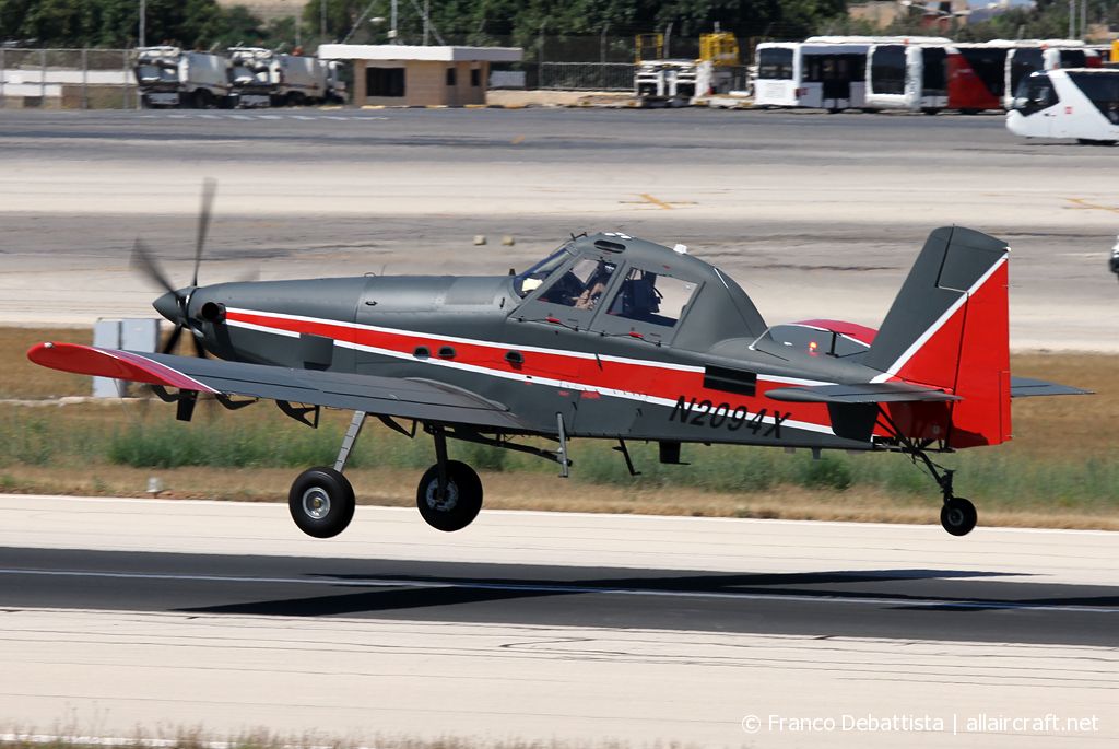 N2094X · Air Tractor AT-802 · (MLA / LMML)