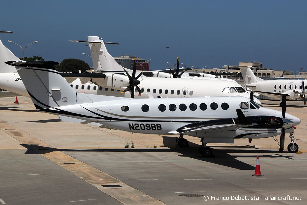 N209BB · Beechcraft B300 King Air 350 · (MLA / LMML)