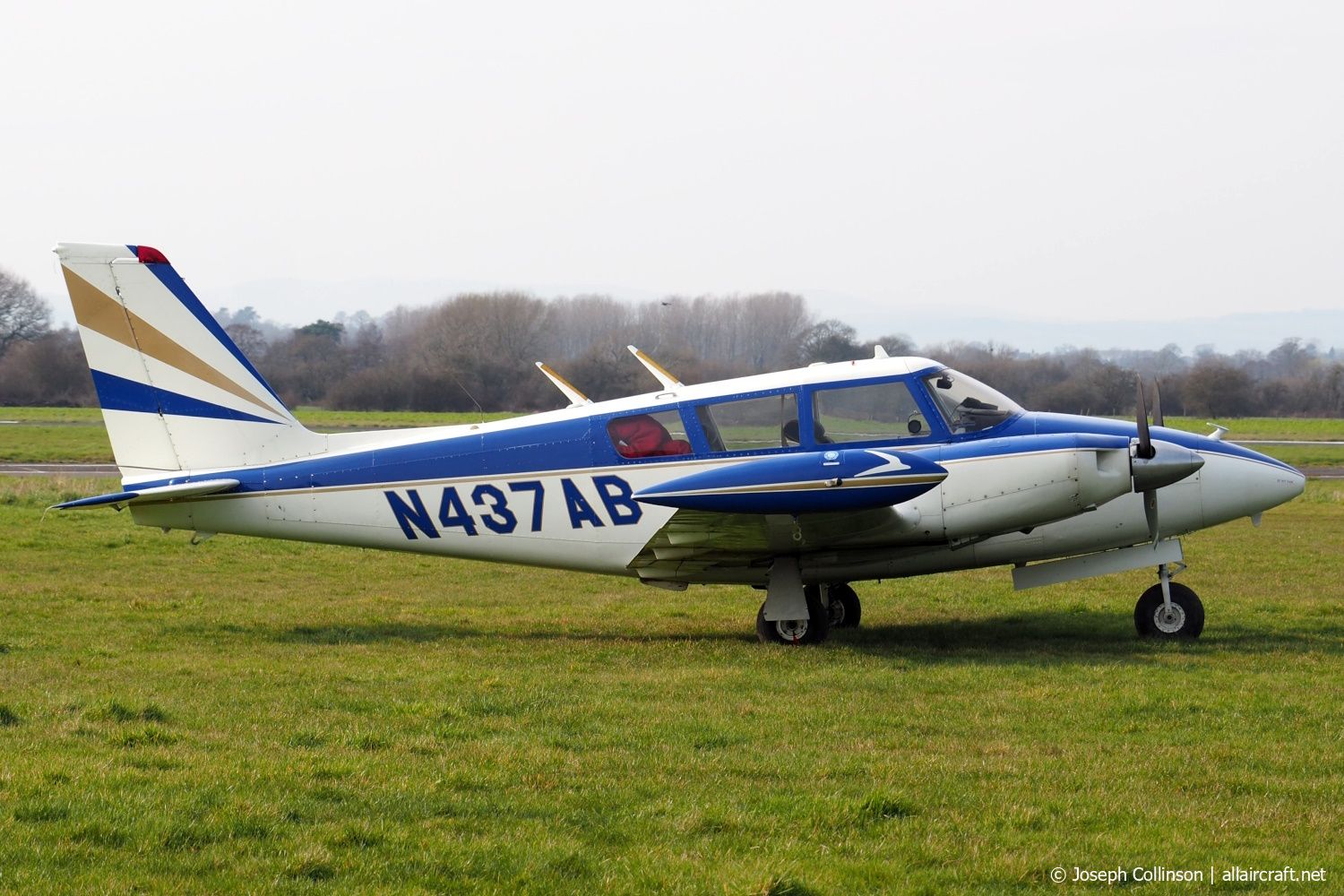 N437AB · Piper PA-30-160 Twin Comanche · (EGCV)