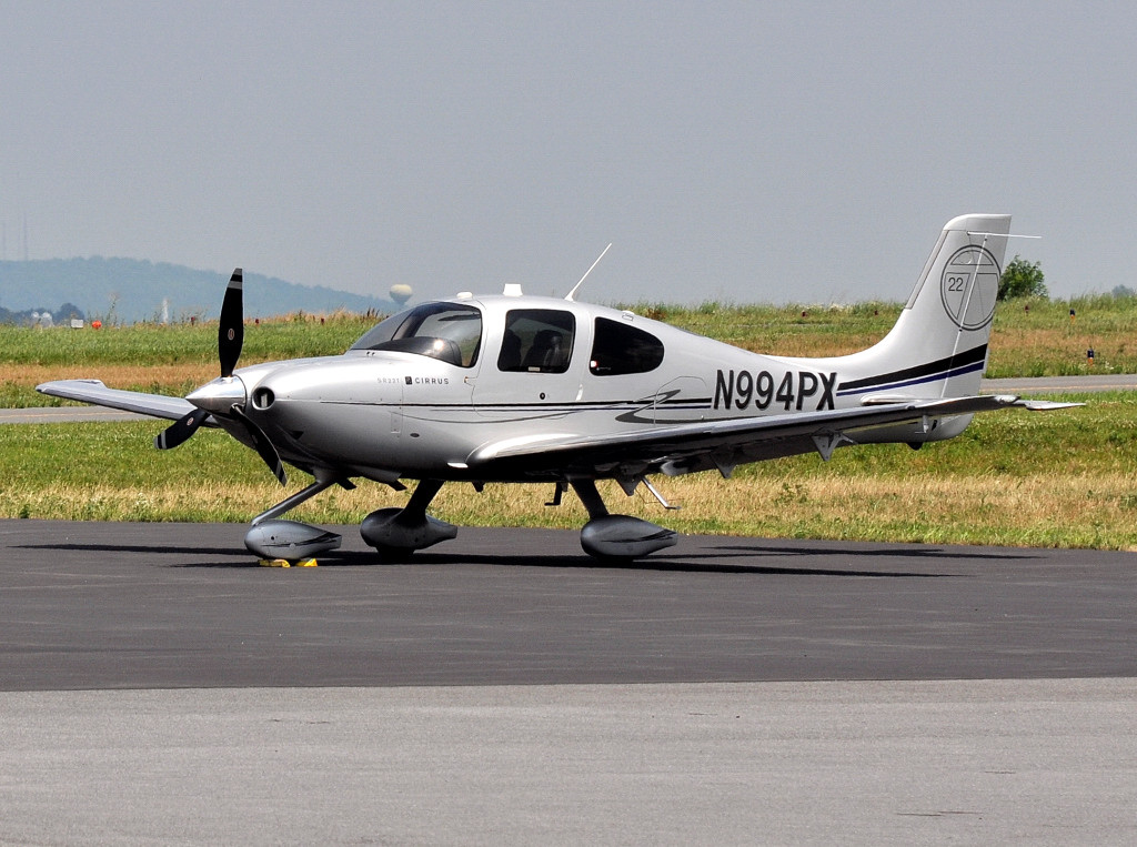 N994PX · Cirrus SR22T · (LNS / KLNS)