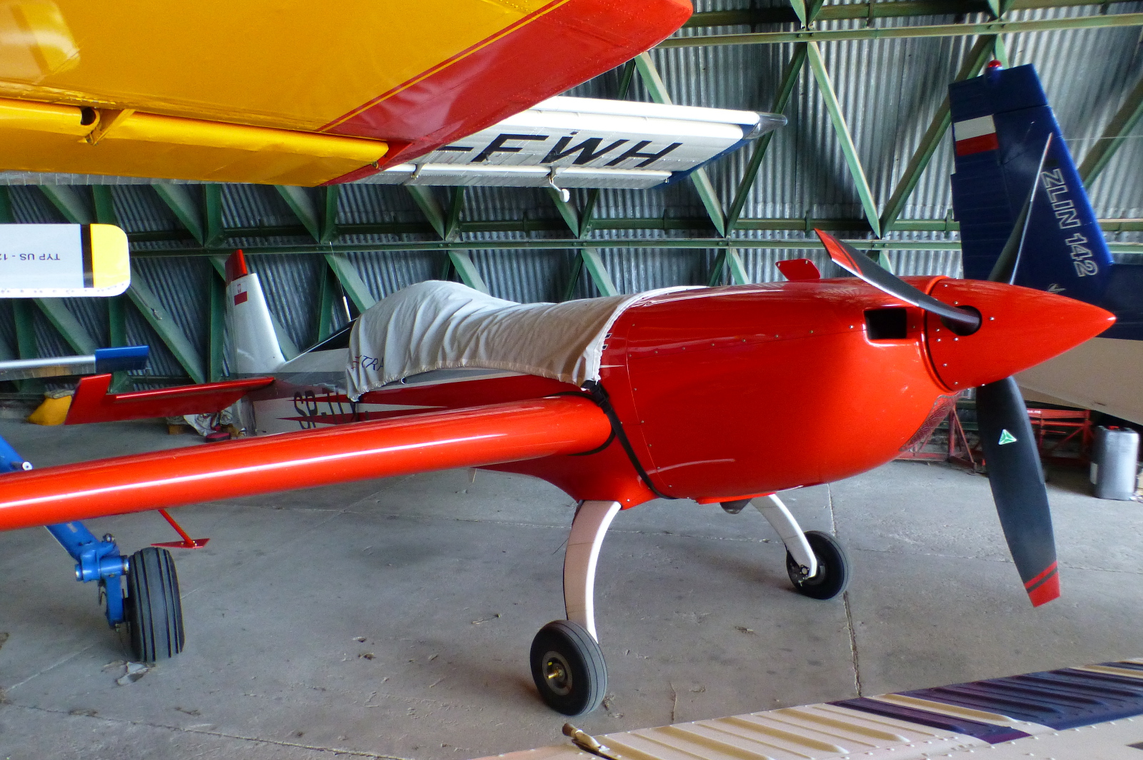 SP-TLC (S-875) Extra 330SC