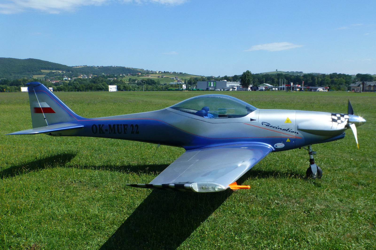 OK-MUF22 · Dallach D4 Fascination F100 · (EPNL)