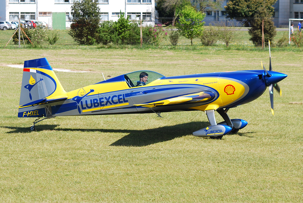 F-HXEL, (cn SC046), Extra EA-300 SC
