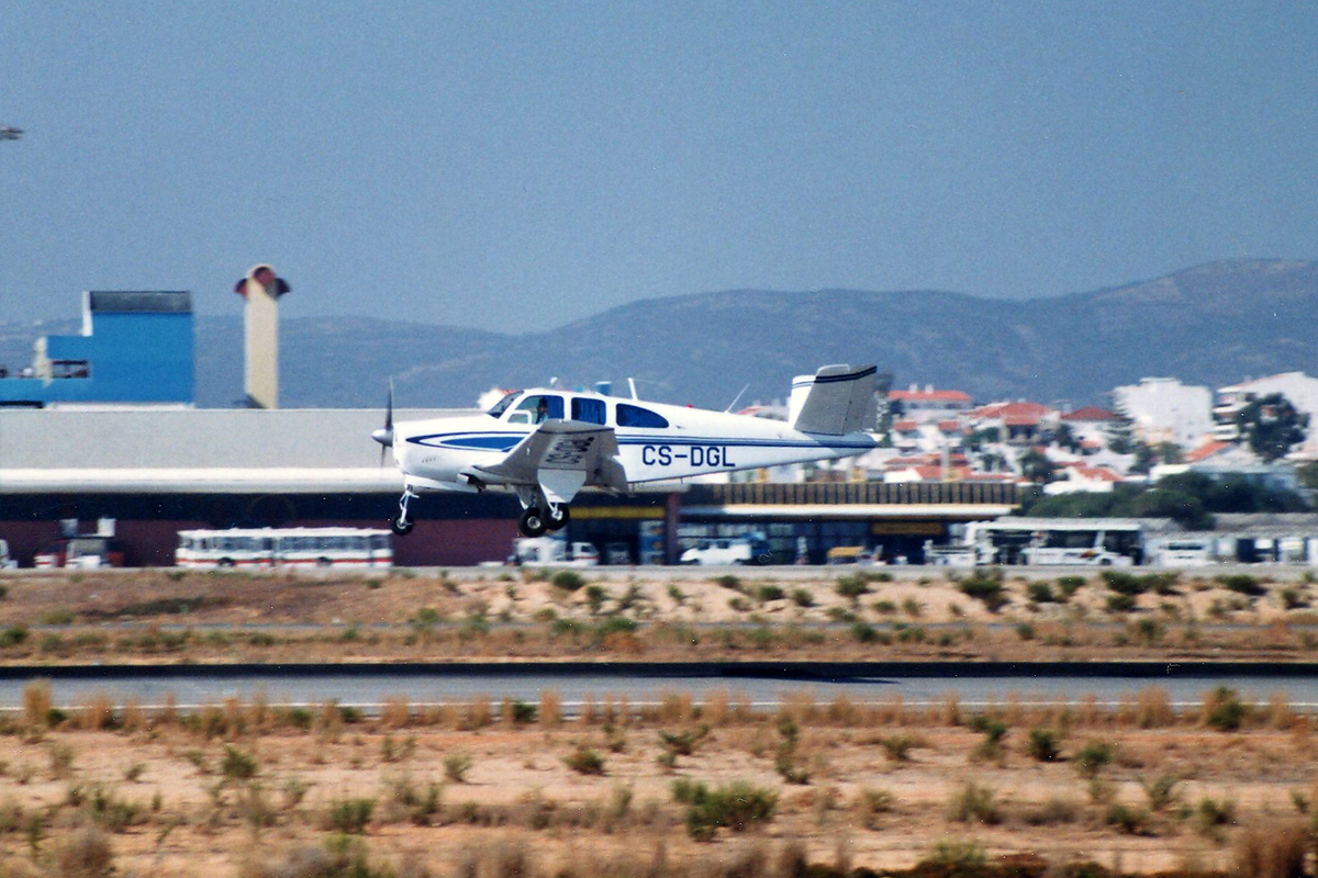 CS-DGL (D-7230) 1967 Beech P35 Bonanza
