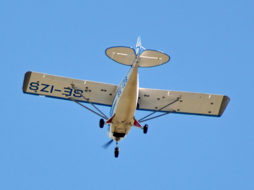 SE-IZS · Piper PA-22-108 Colt · -