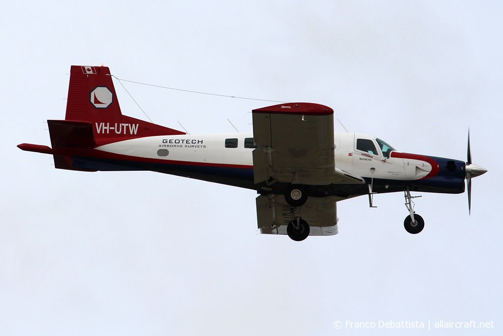 VH-UTW · Pacific Aerospace 750XL · (MLA / LMML)